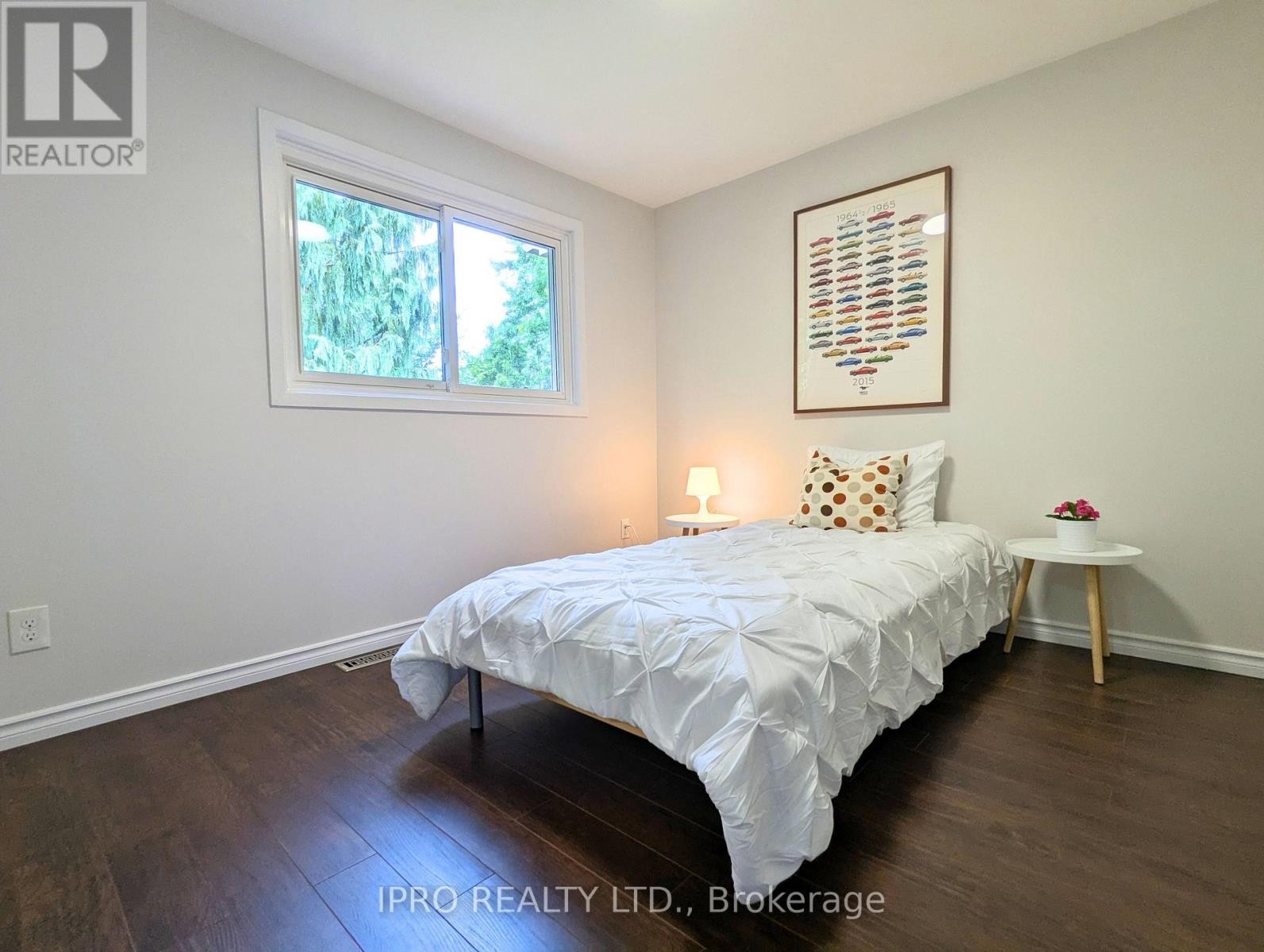












2599 INLAKE COURT

,
Mississauga (Meadowvale),




Ontario
L5N2M9

