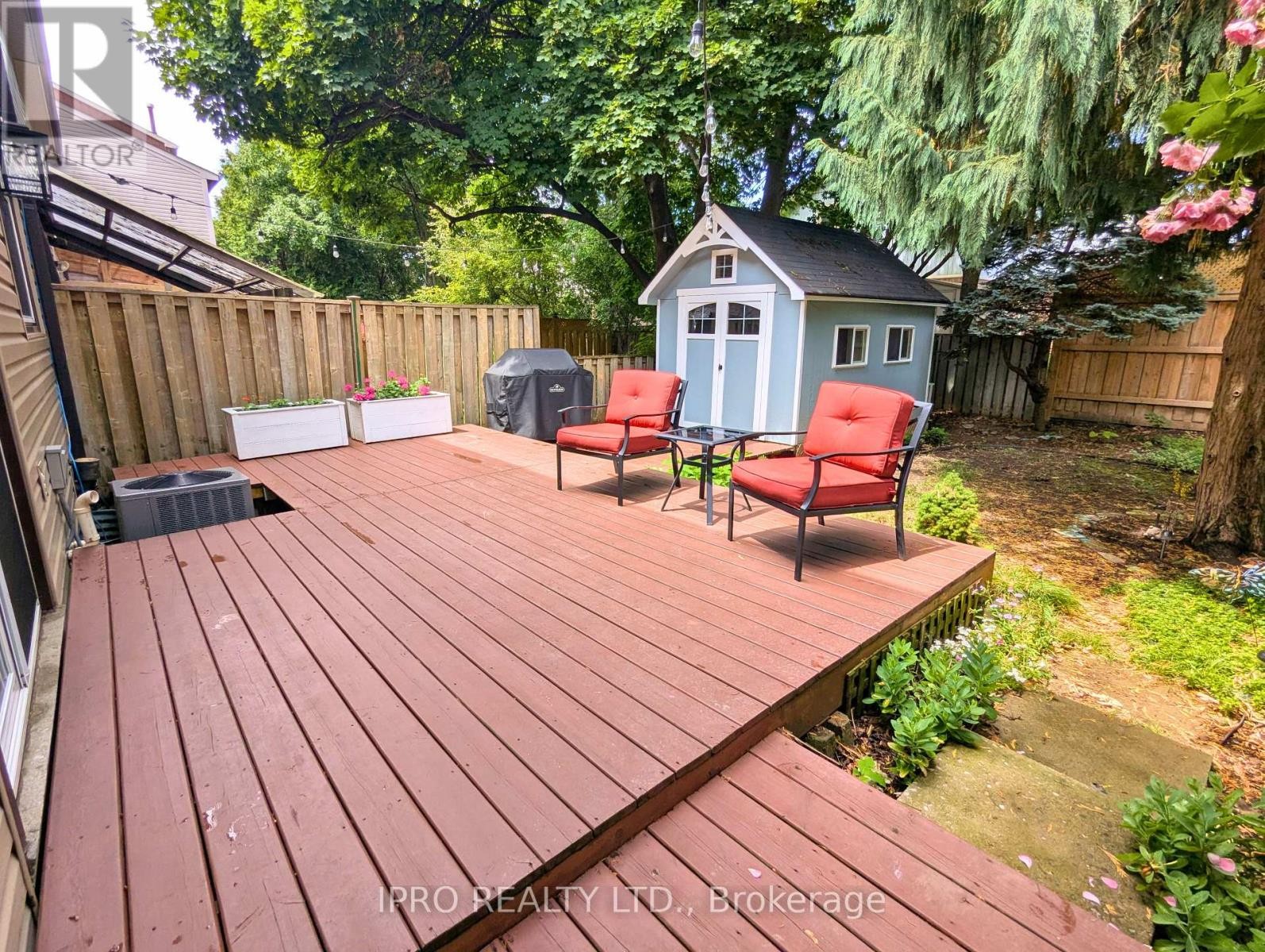 












2599 INLAKE COURT

,
Mississauga (Meadowvale),




Ontario
L5N2M9

