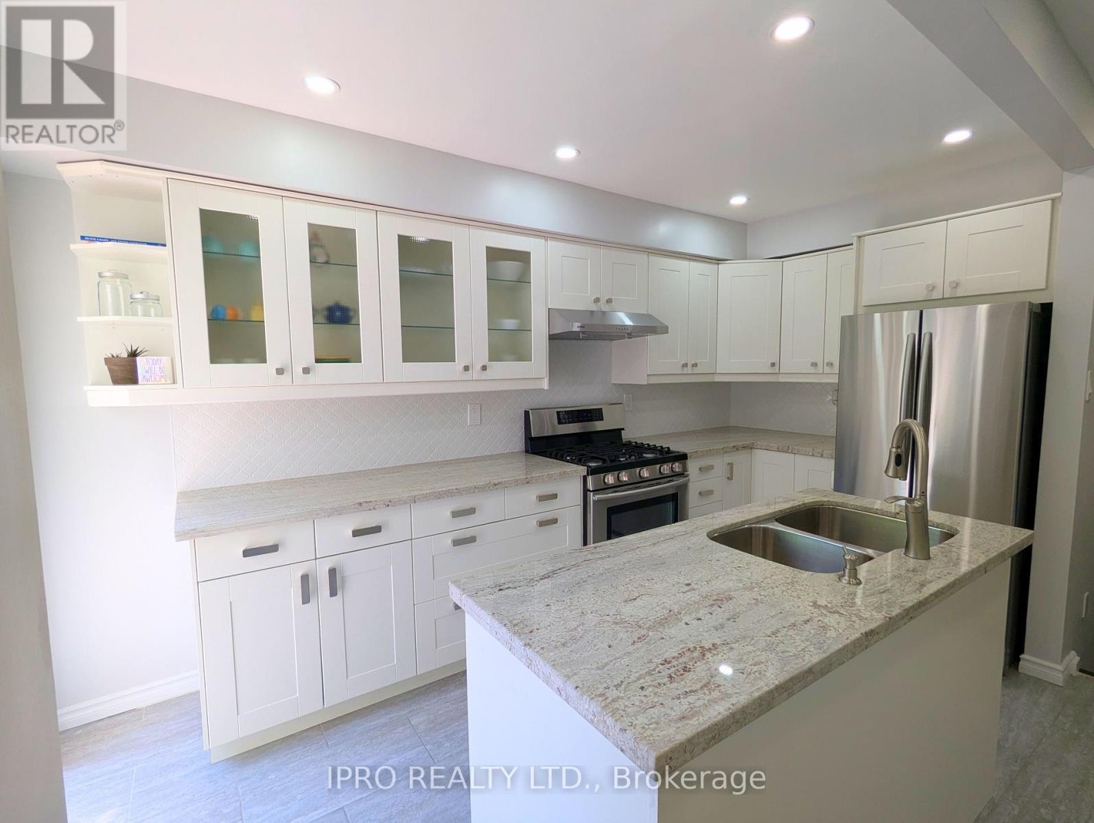 












2599 INLAKE COURT

,
Mississauga (Meadowvale),




Ontario
L5N2M9

