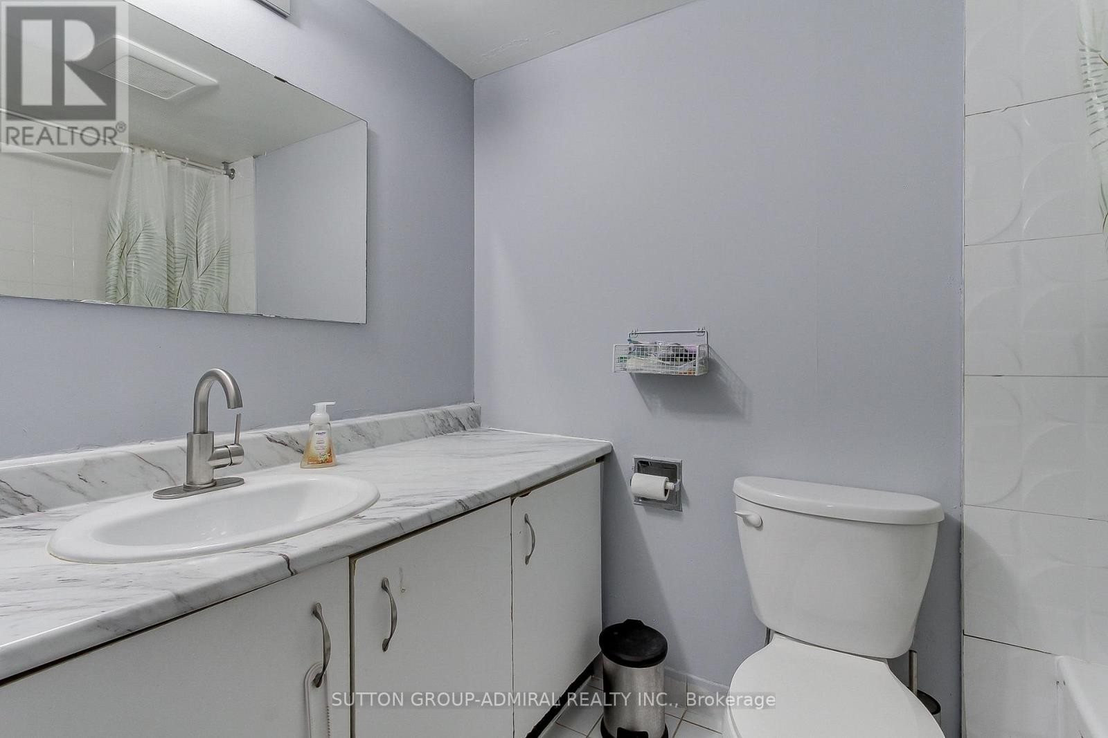 












1205 - 2470 EGLINTON AVENUE

,
Toronto (Beechborough-Greenbrook),




Ontario
M6M5E7


