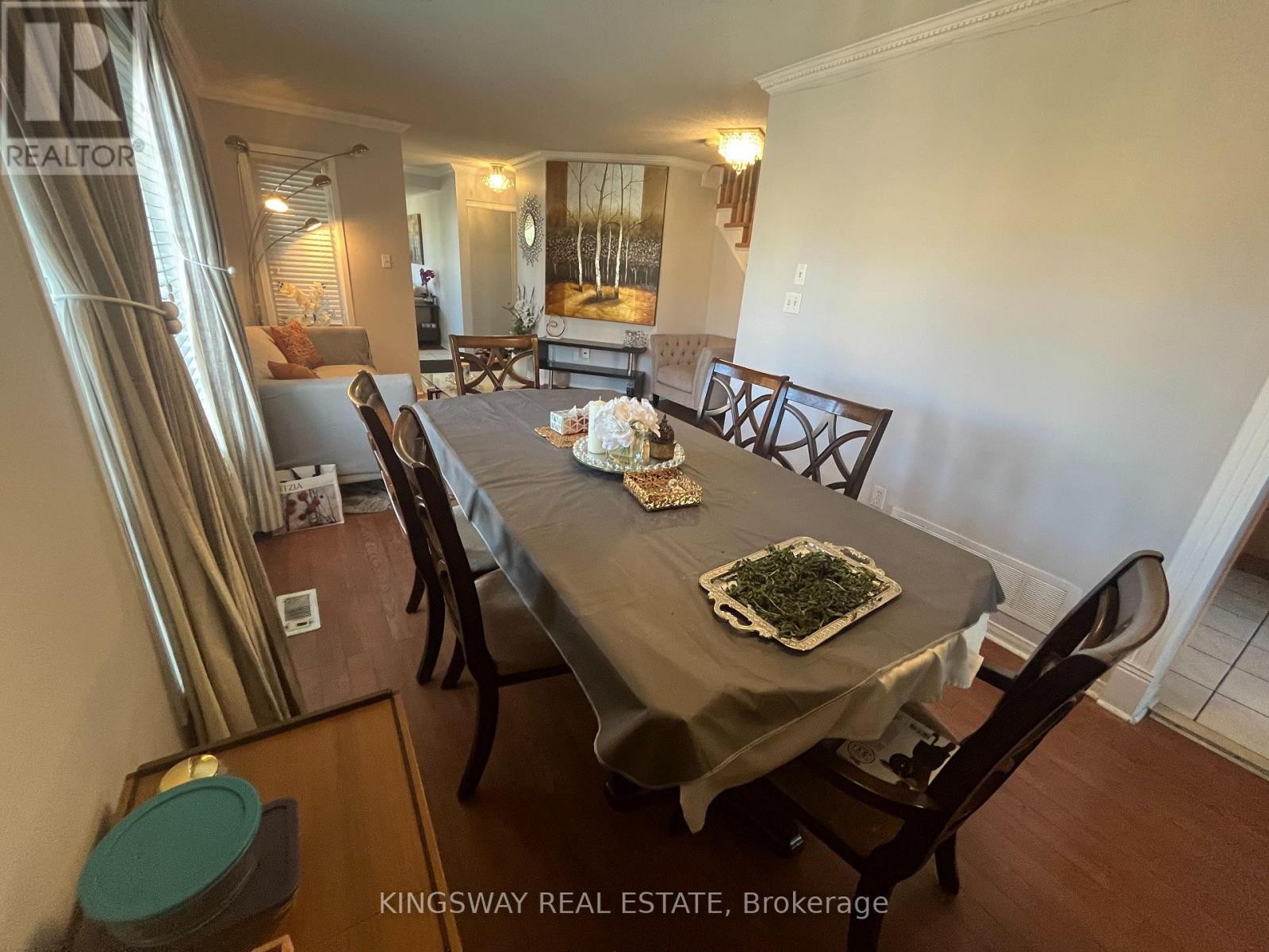 












5998 GANT CRESCENT

,
Mississauga (East Credit),




Ontario
L5V2T6

