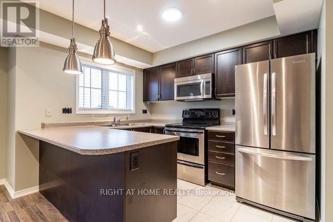 












15 - 2468 POST ROAD

,
Oakville (RO River Oaks),




Ontario
L6H0J2

