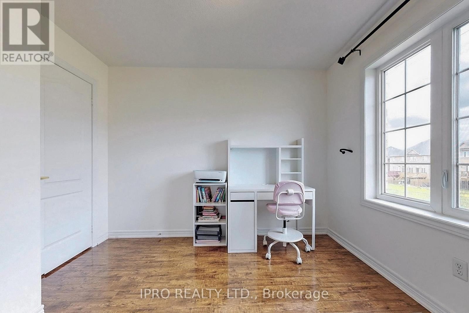 












48 ARIZONA DRIVE

,
Brampton (Bram West),




Ontario
L6Y0R6

