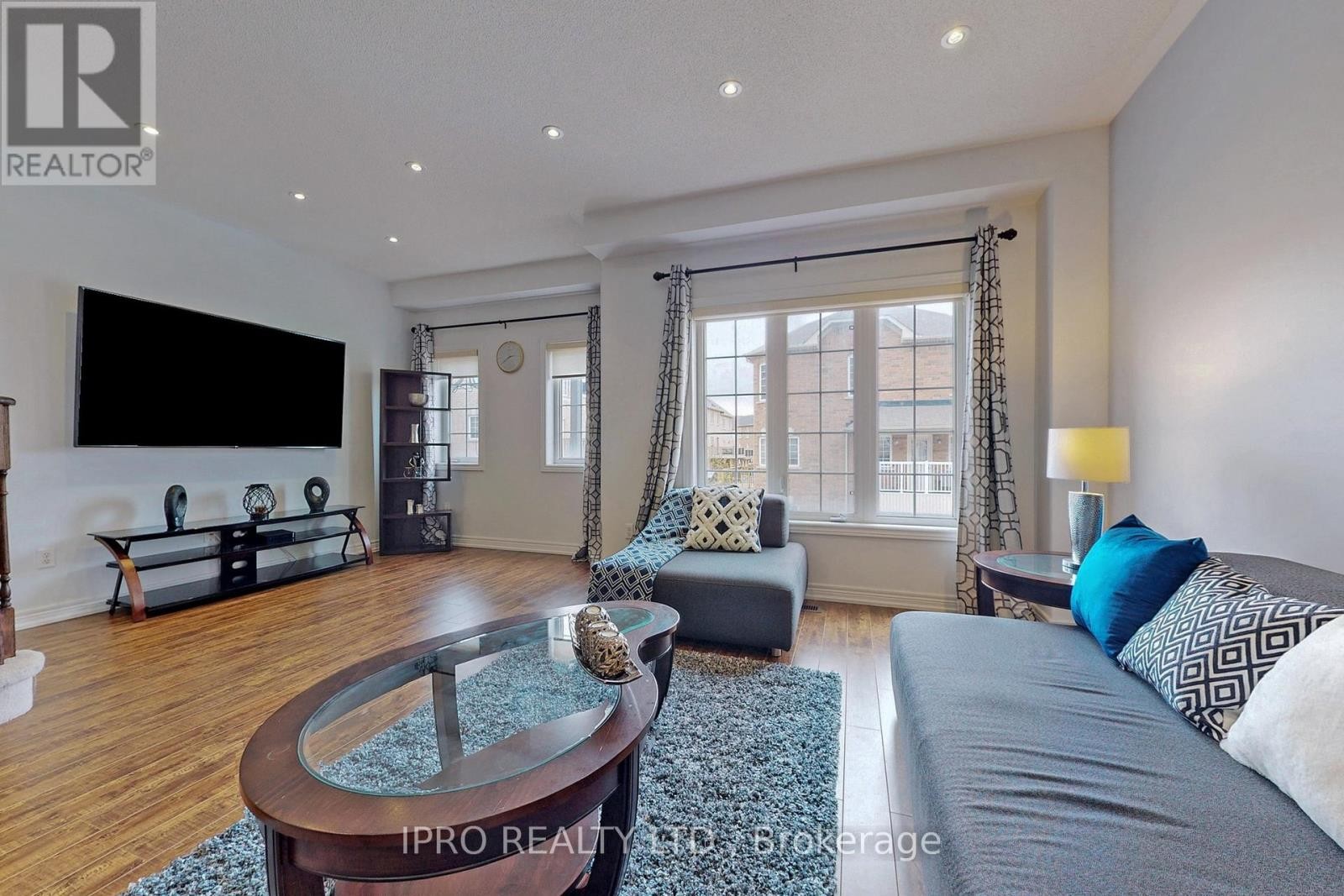 












48 ARIZONA DRIVE

,
Brampton (Bram West),




Ontario
L6Y0R6

