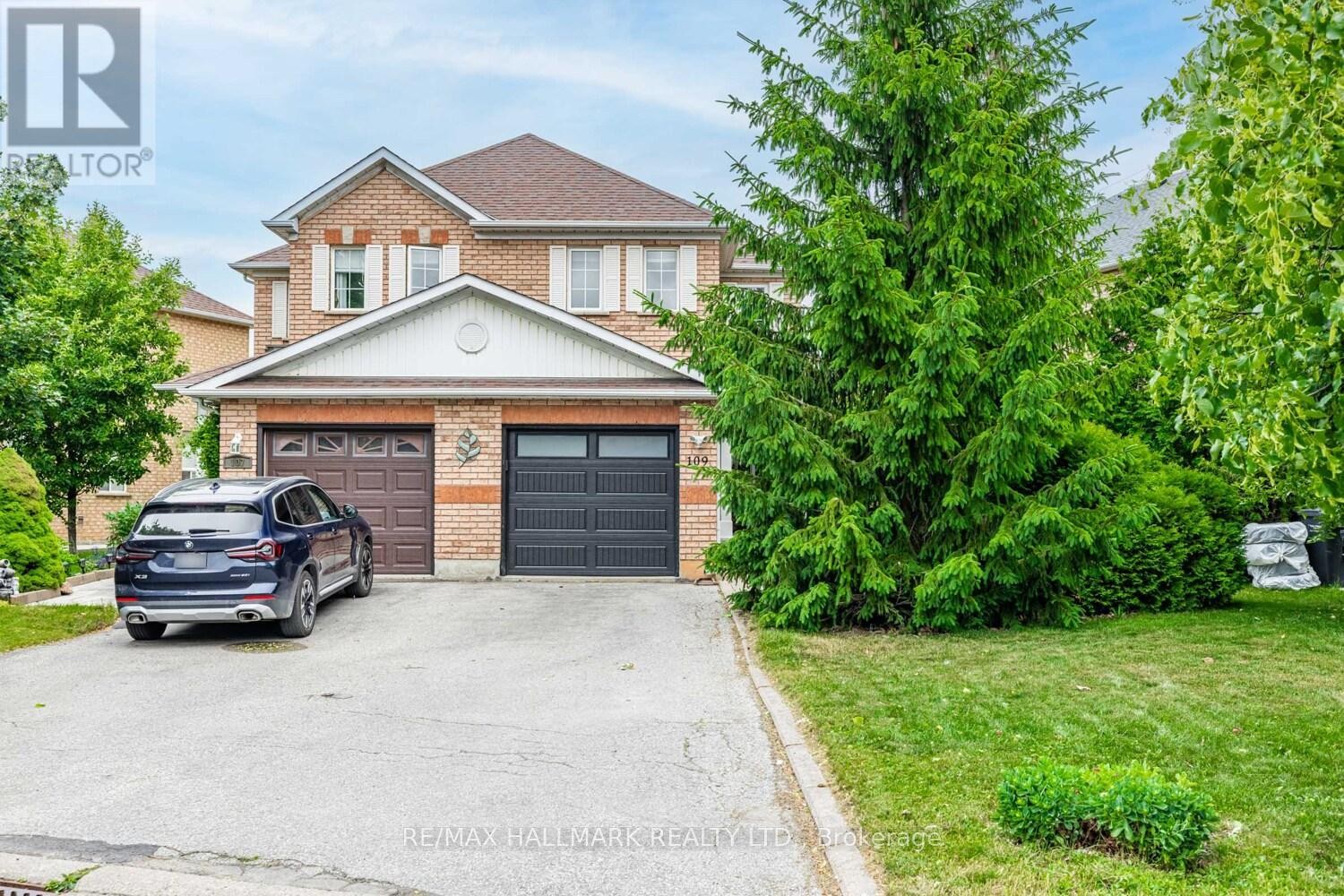












109 GRAPEVINE ROAD

,
Caledon (Bolton West),




Ontario
L7E2M6

