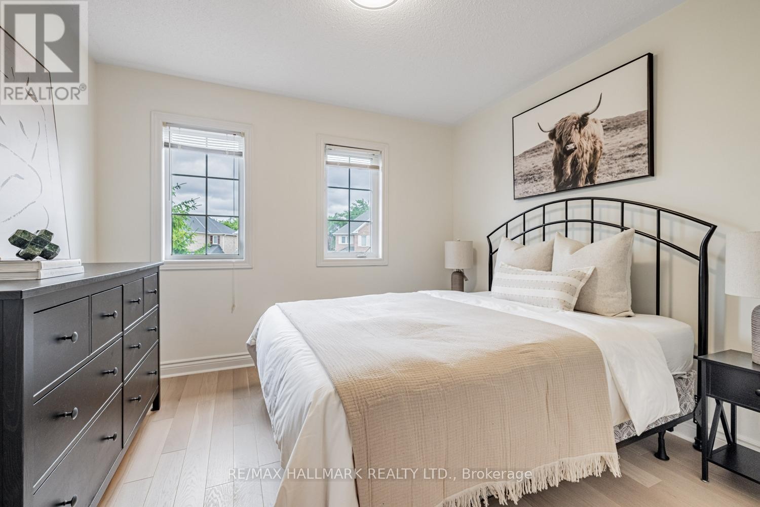 












109 GRAPEVINE ROAD

,
Caledon (Bolton West),




Ontario
L7E2M6

