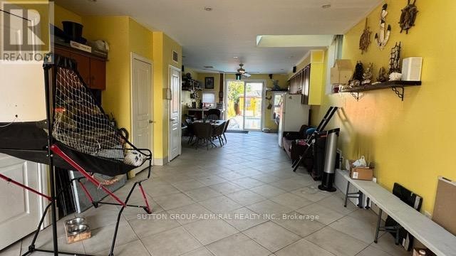 












29 MAYALL AVENUE

,
Toronto (Downsview-Roding-CFB),




Ontario
M3L1E7

