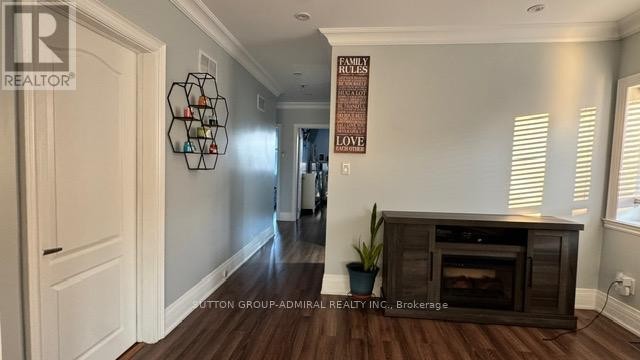 












29 MAYALL AVENUE

,
Toronto (Downsview-Roding-CFB),




Ontario
M3L1E7


