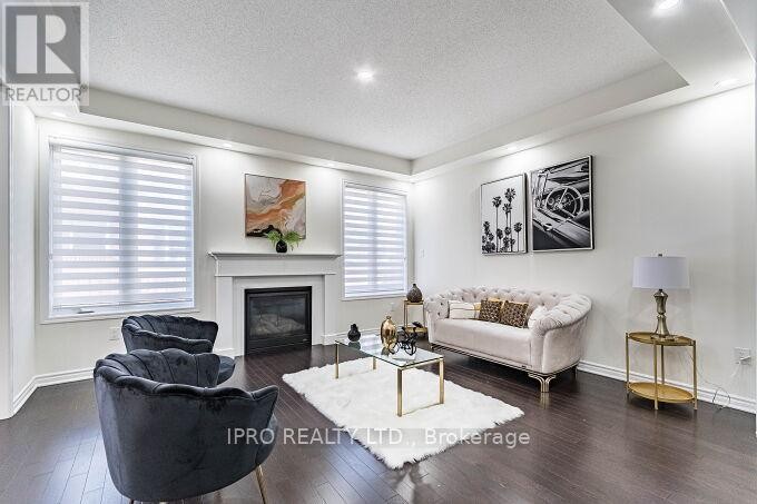 












1448 SYCAMORE GARDENS

,
Milton (CB Cobban),




Ontario
L9E1P7


