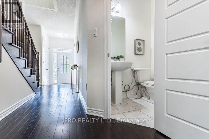 












1448 SYCAMORE GARDENS

,
Milton (CB Cobban),




Ontario
L9E1P7

