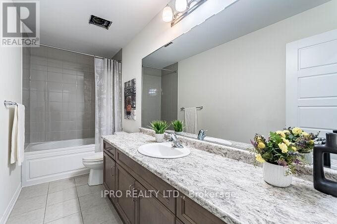 












1448 SYCAMORE GARDENS

,
Milton (CB Cobban),




Ontario
L9E1P7


