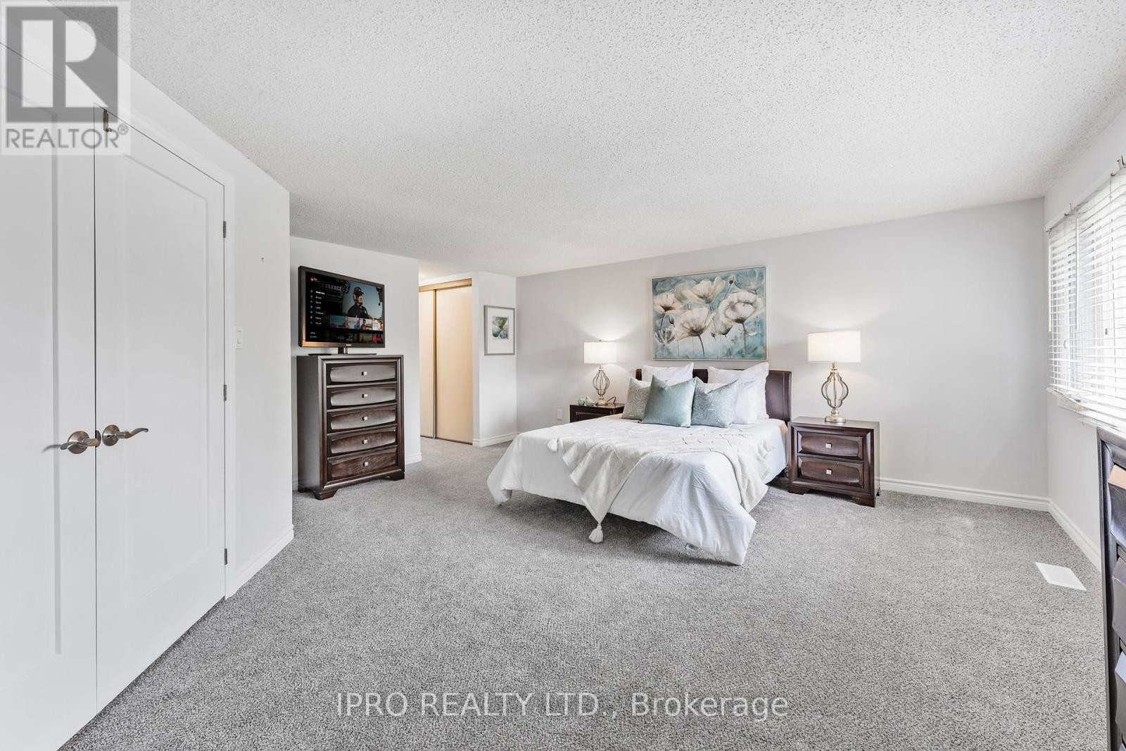 












6811 EDENWOOD DRIVE

,
Mississauga (Meadowvale),




Ontario
L5N3X9

