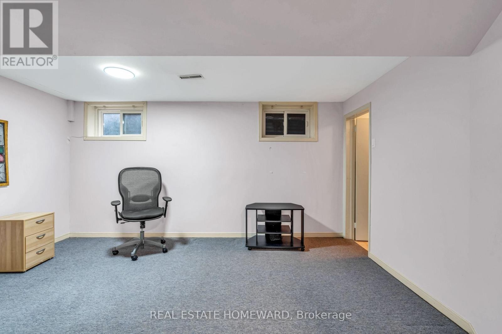 












2032 SHANNON DRIVE

,
Mississauga (Sheridan),




Ontario
L5H3W3

