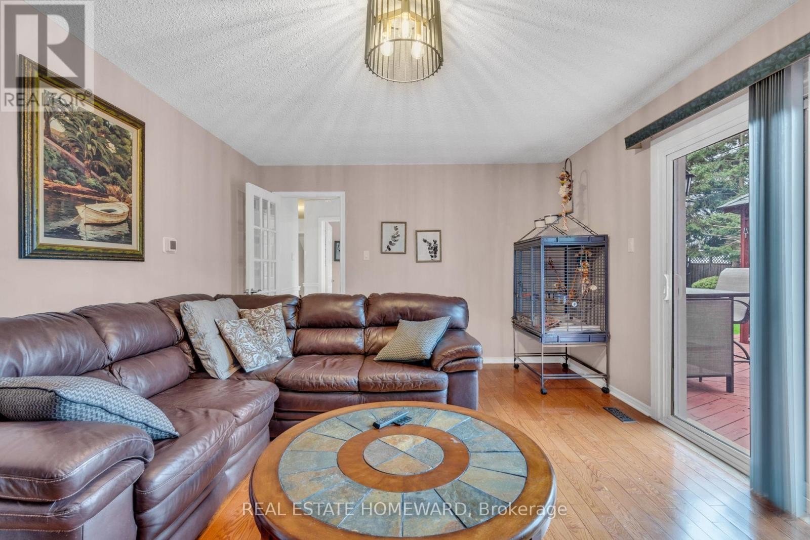 












2032 SHANNON DRIVE

,
Mississauga (Sheridan),




Ontario
L5H3W3

