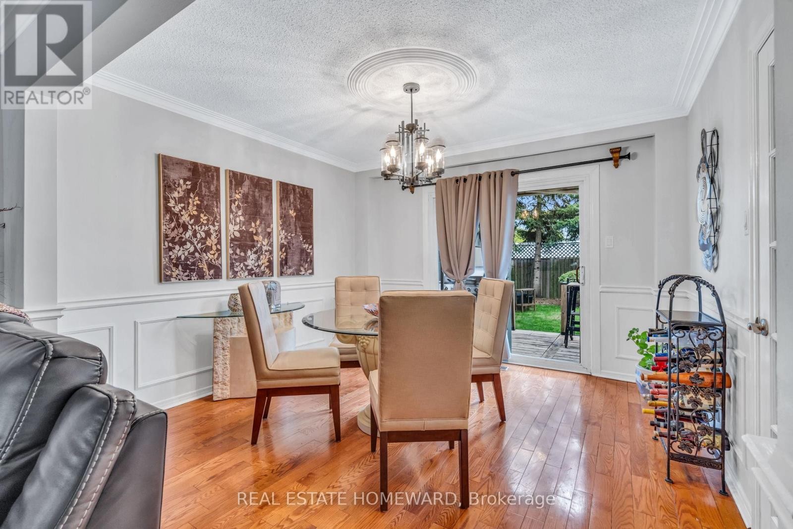 












2032 SHANNON DRIVE

,
Mississauga (Sheridan),




Ontario
L5H3W3

