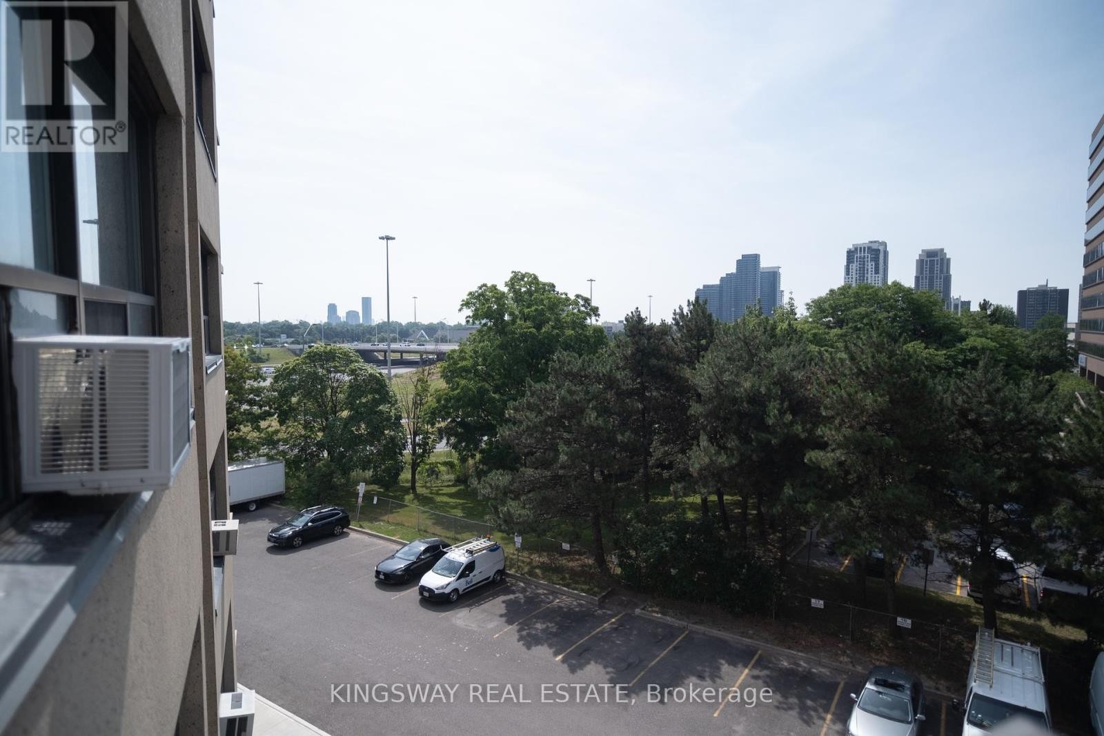 












518 - 451 THE WEST MALL DRIVE

,
Toronto (Etobicoke West Mall),




Ontario
M9C1G1

