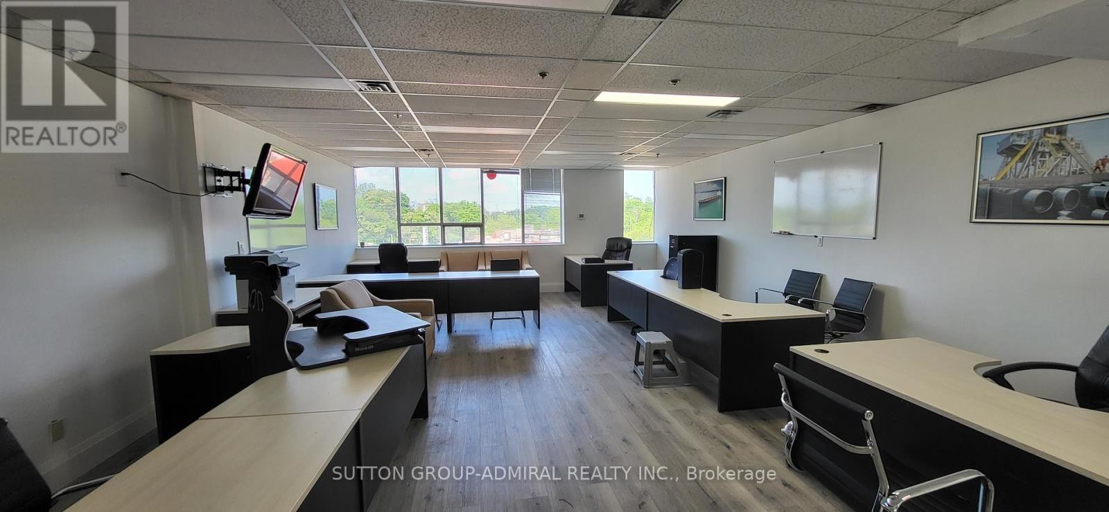 












200A - 1001 FINCH AVENUE W

,
Toronto (York University Heights),




Ontario
M3J2C7

