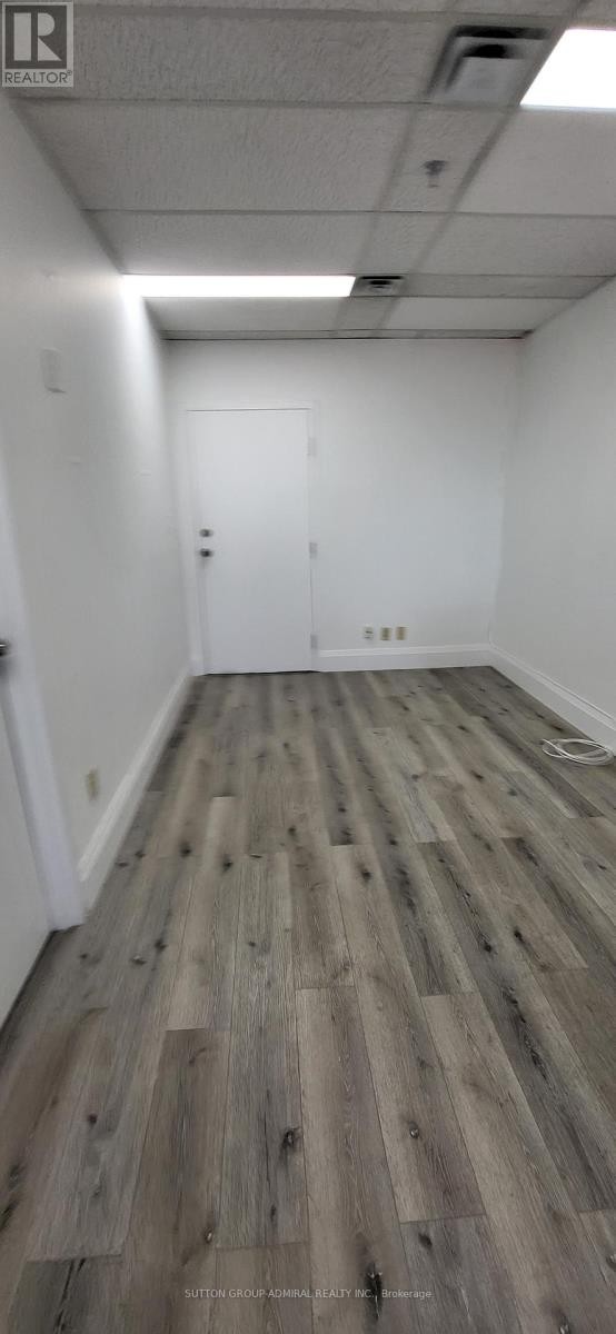 












200A - 1001 FINCH AVENUE W

,
Toronto (York University Heights),




Ontario
M3J2C7

