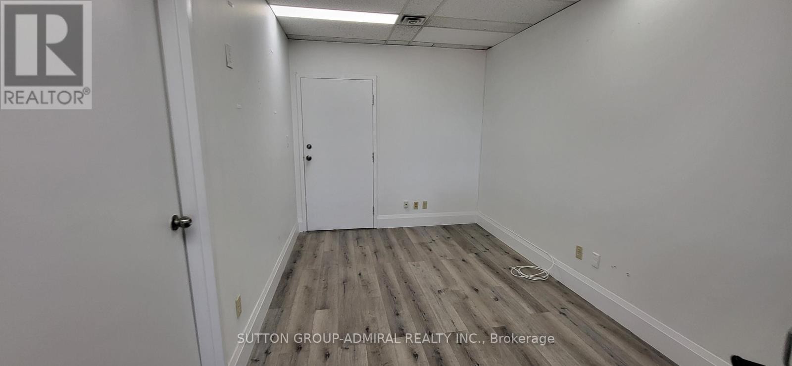 












200A - 1001 FINCH AVENUE W

,
Toronto (York University Heights),




Ontario
M3J2C7

