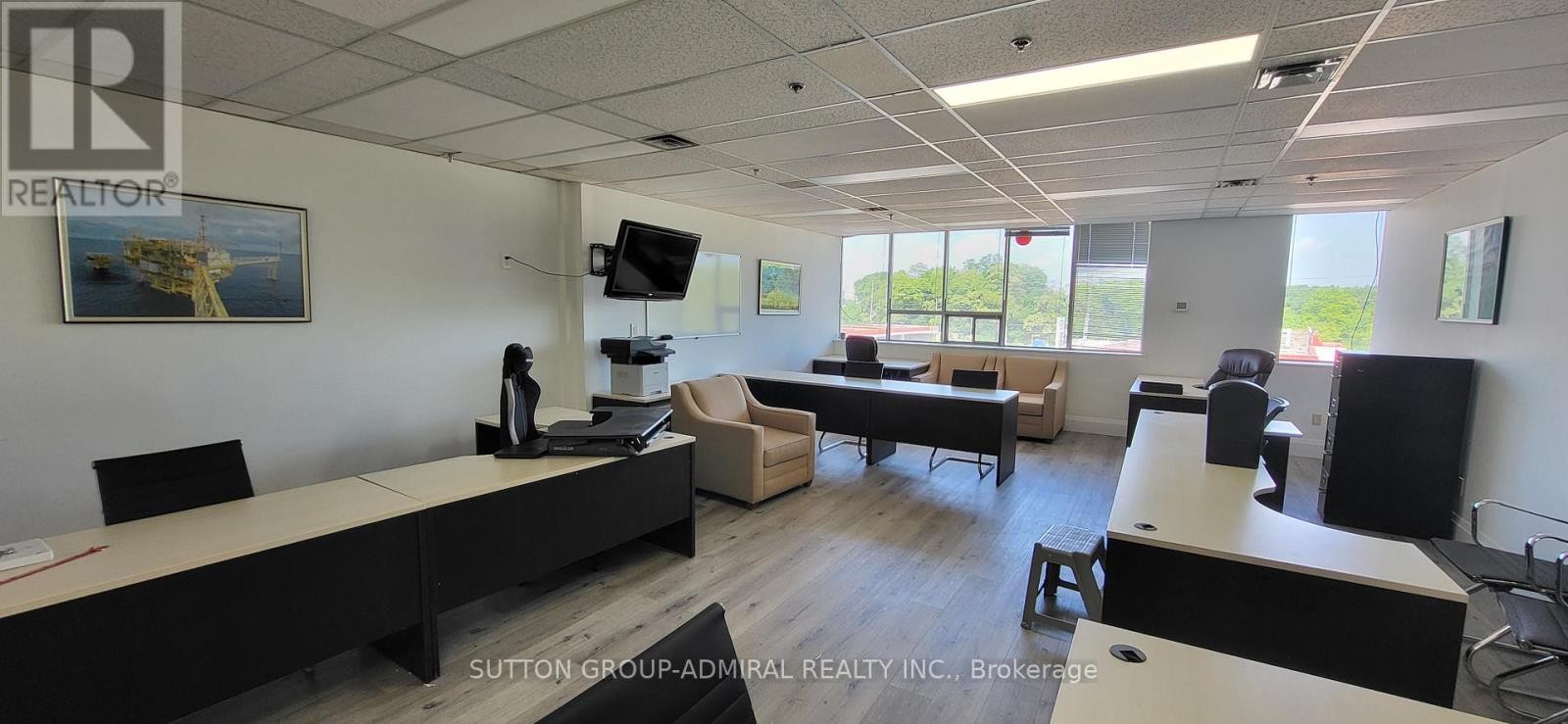 












200A - 1001 FINCH AVENUE W

,
Toronto (York University Heights),




Ontario
M3J2C7

