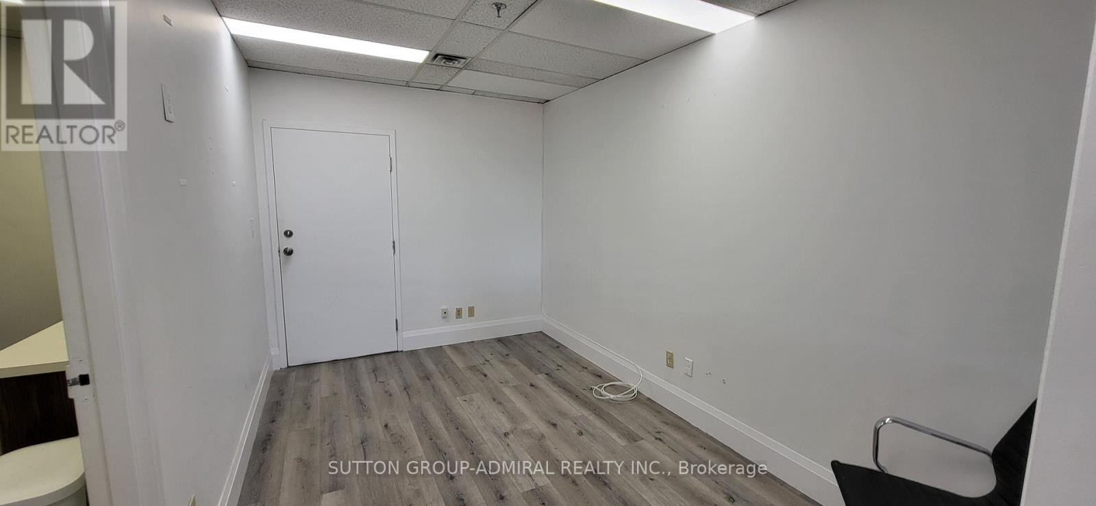












200A - 1001 FINCH AVENUE W

,
Toronto (York University Heights),




Ontario
M3J2C7

