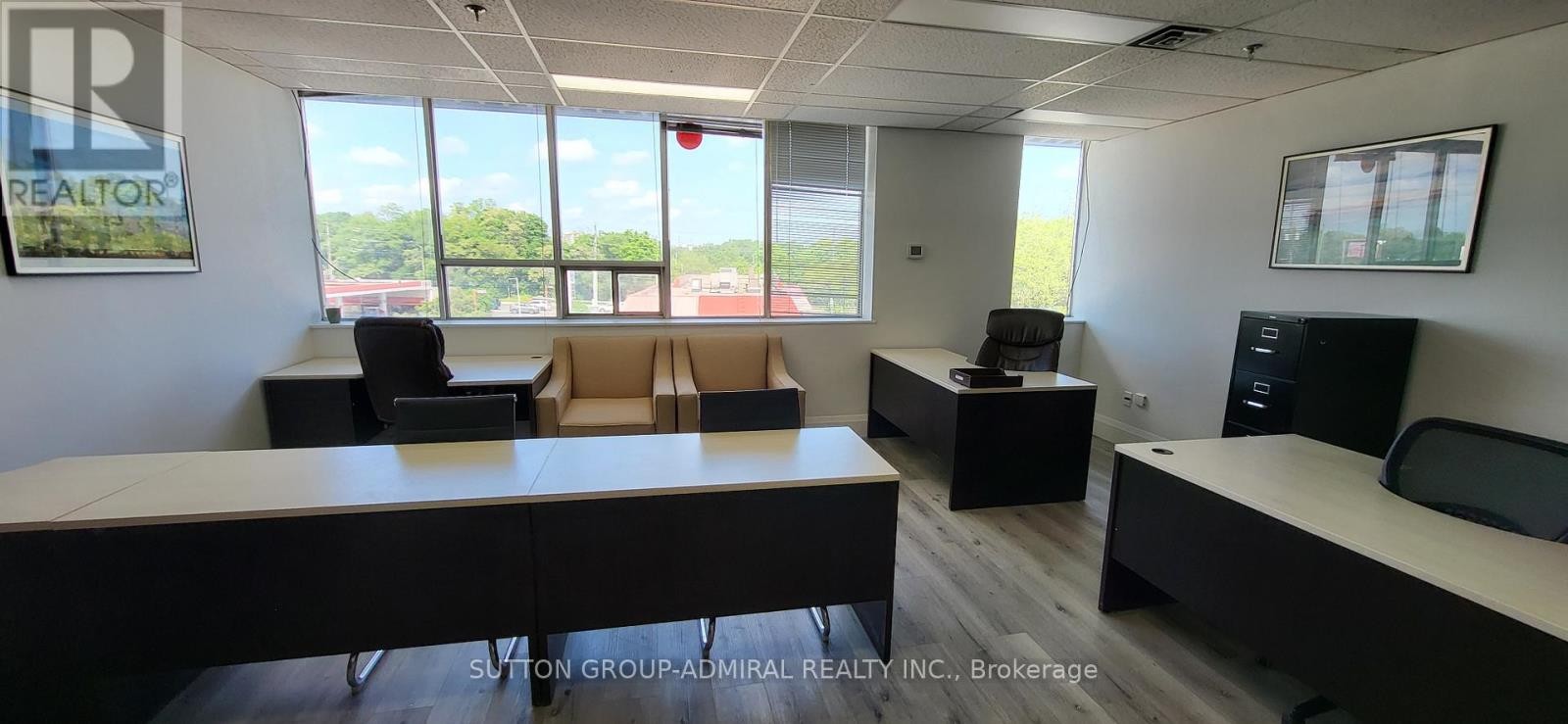 












200A - 1001 FINCH AVENUE W

,
Toronto (York University Heights),




Ontario
M3J2C7

