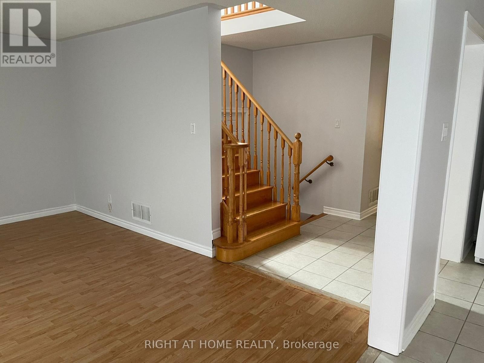 












MAIN AND 2ND LEVEL - 35 ECHORIDGE DRIVE

,
Brampton (Fletcher's Meadow),




Ontario
L7A3K8

