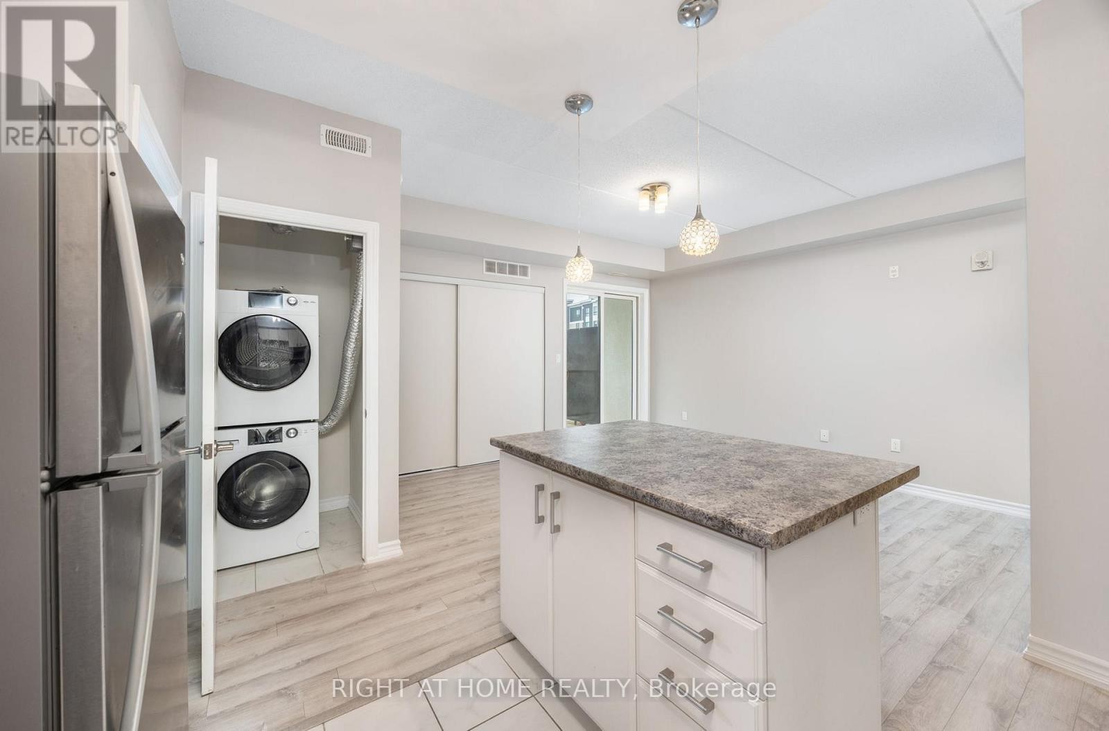 












222 - 640 SAUVE STREET

,
Milton (BE Beaty),




Ontario
L9T9A7

