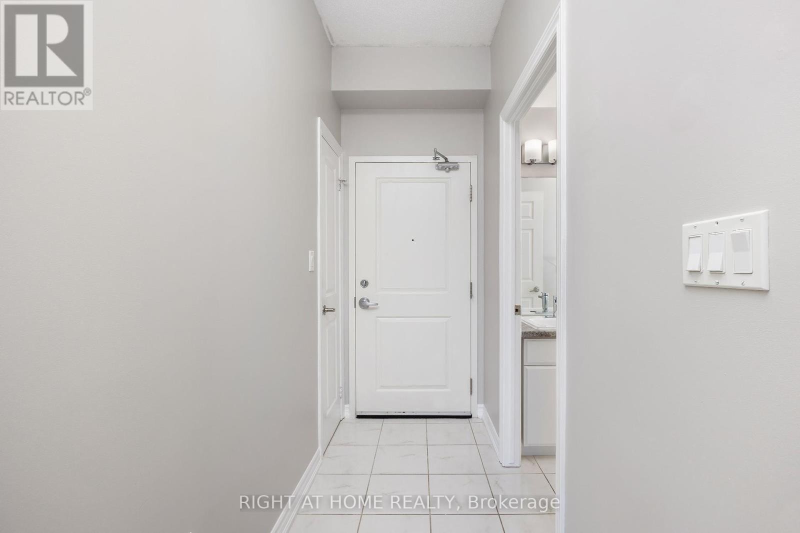 












222 - 640 SAUVE STREET

,
Milton (BE Beaty),




Ontario
L9T9A7

