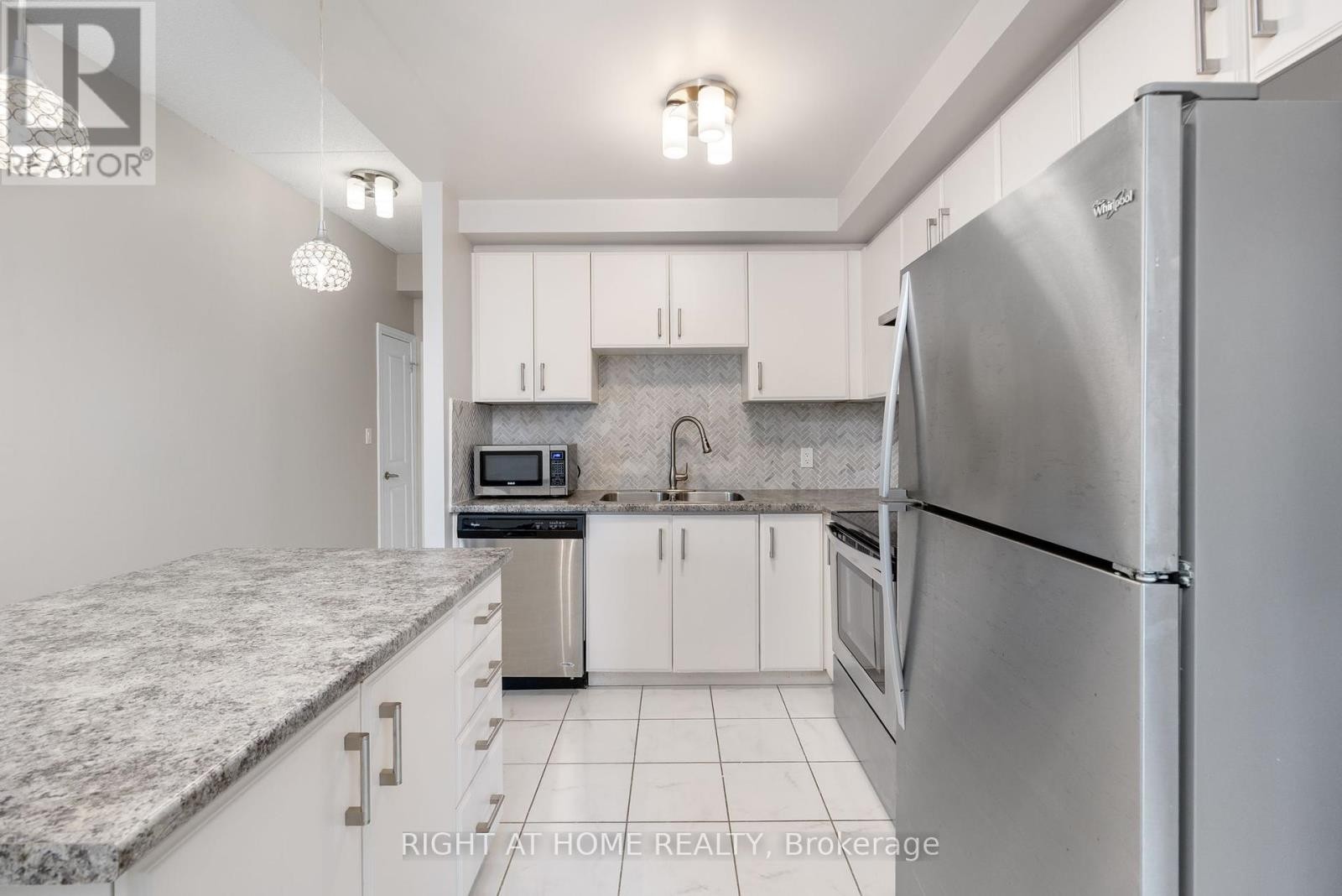 












222 - 640 SAUVE STREET

,
Milton (BE Beaty),




Ontario
L9T9A7

