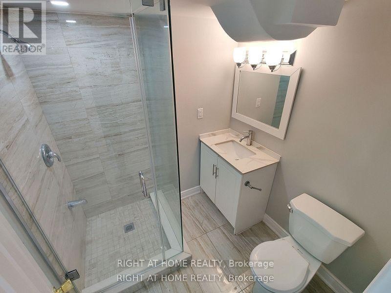 












LOWER - 33 SCHOONER DRIVE

,
Brampton (Fletcher's Meadow),




Ontario
L7A3H3

