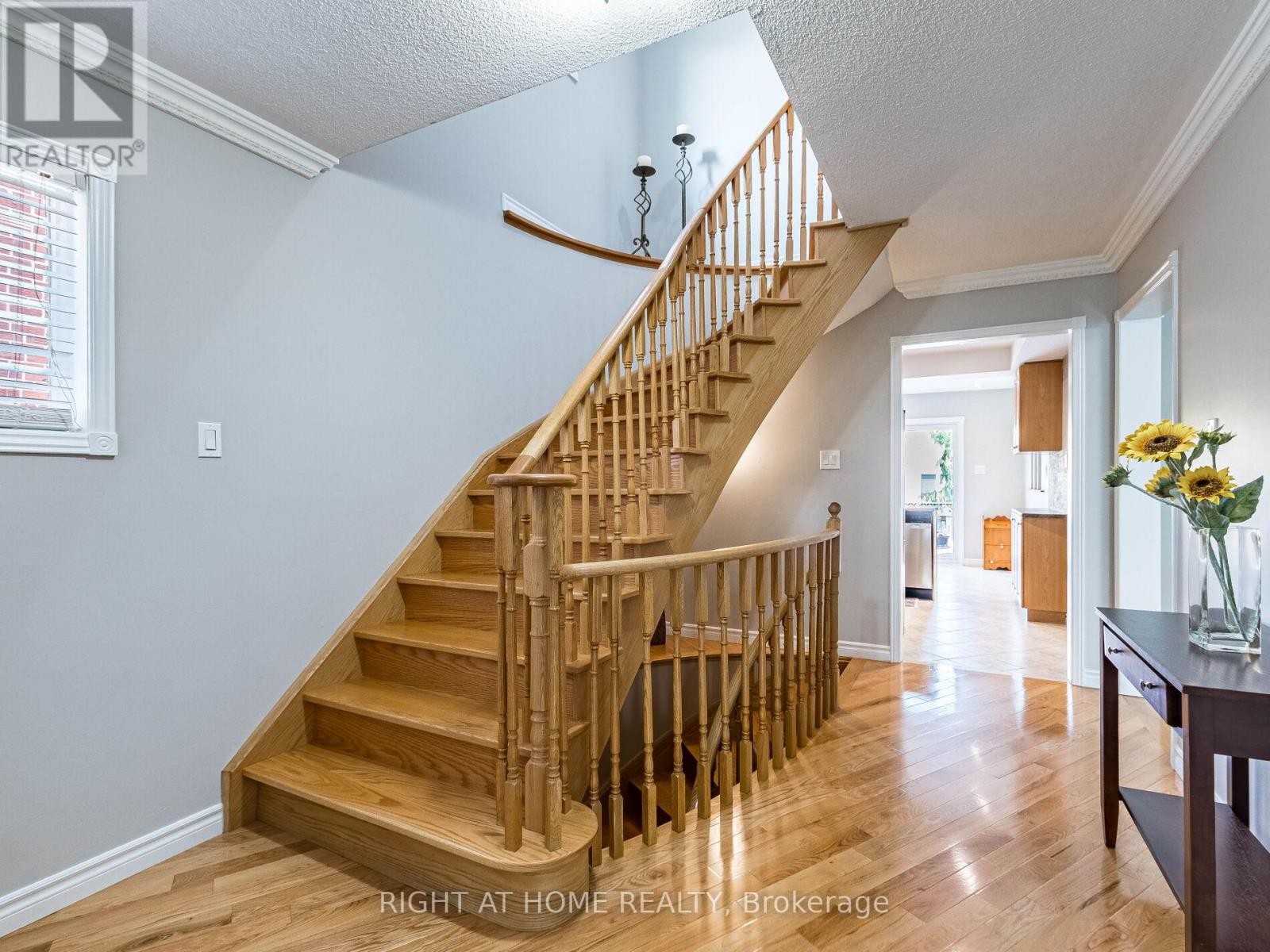 












3306 COLUMBINE CRESCENT

,
Mississauga (Lisgar),




Ontario
L5N6A8

