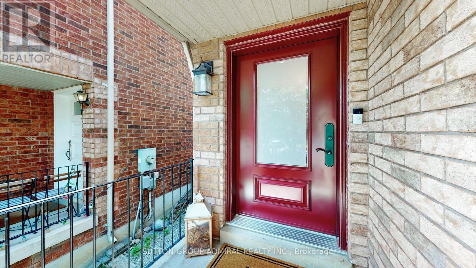












8 EWART STREET

,
Caledon (Bolton North),




Ontario
L7E2S9

