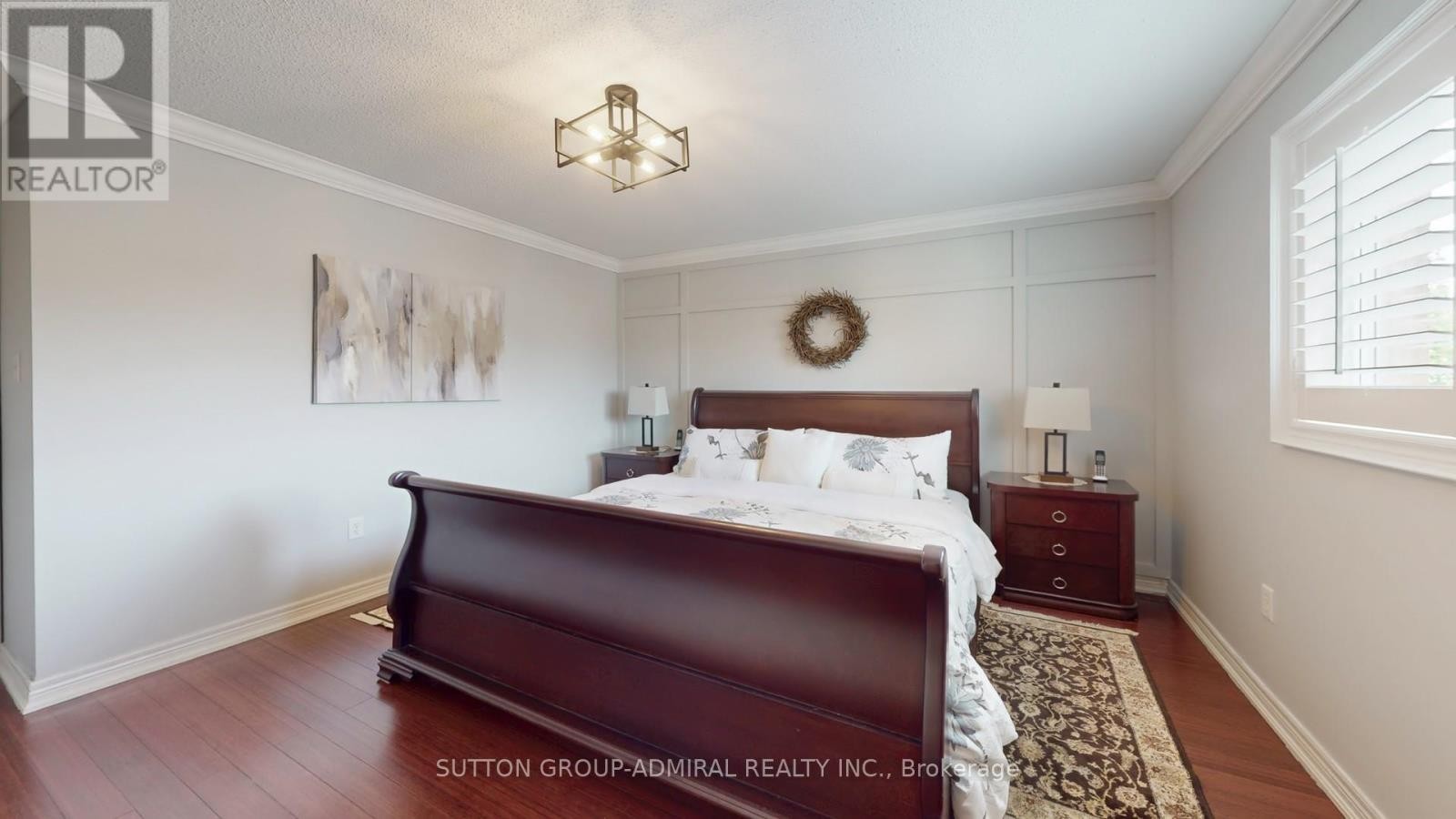 












8 EWART STREET

,
Caledon (Bolton North),




Ontario
L7E2S9

