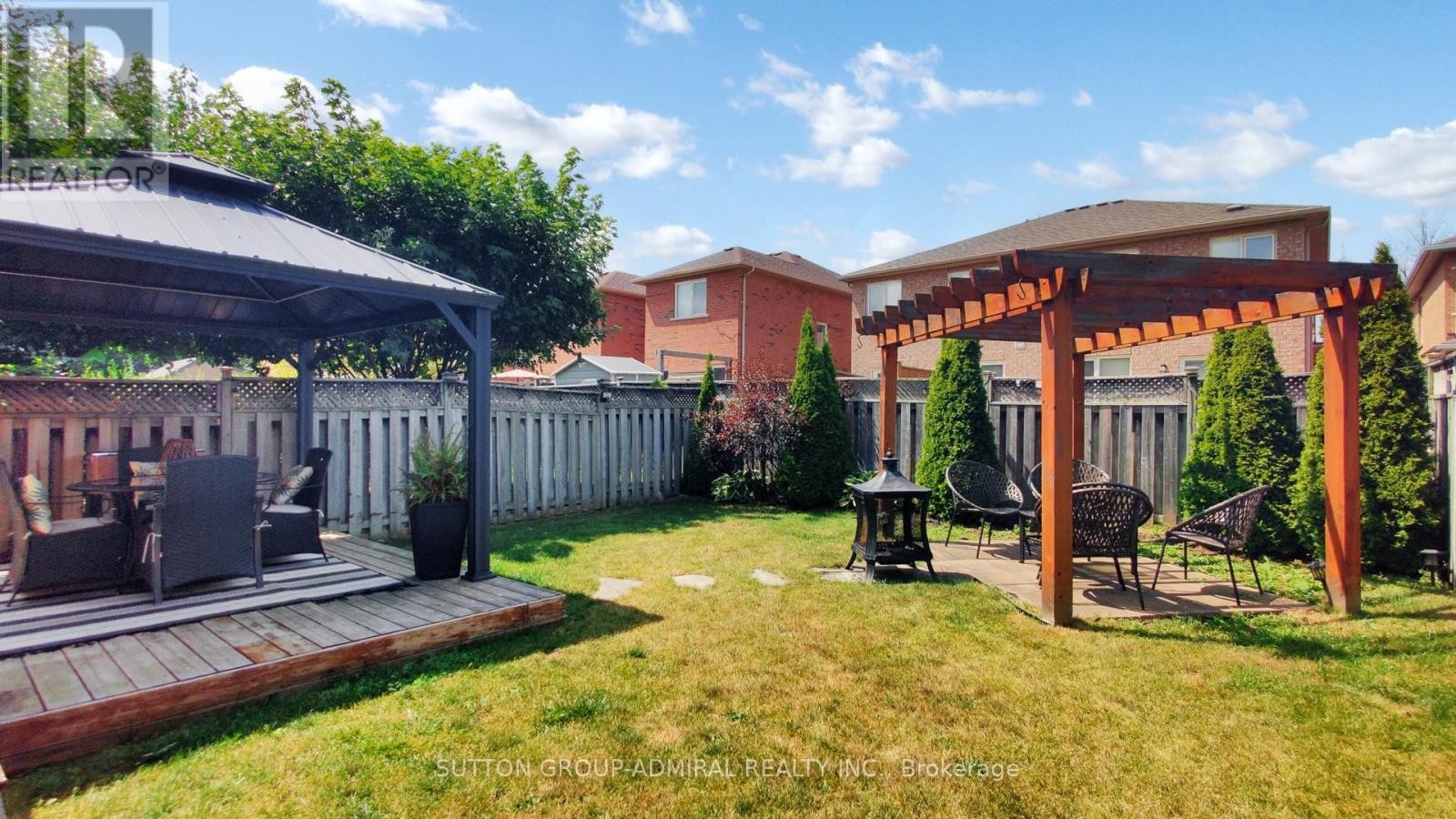 












8 EWART STREET

,
Caledon (Bolton North),




Ontario
L7E2S9

