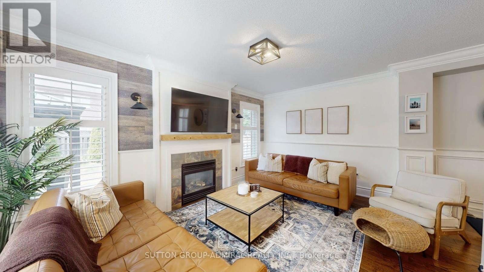 












8 EWART STREET

,
Caledon (Bolton North),




Ontario
L7E2S9

