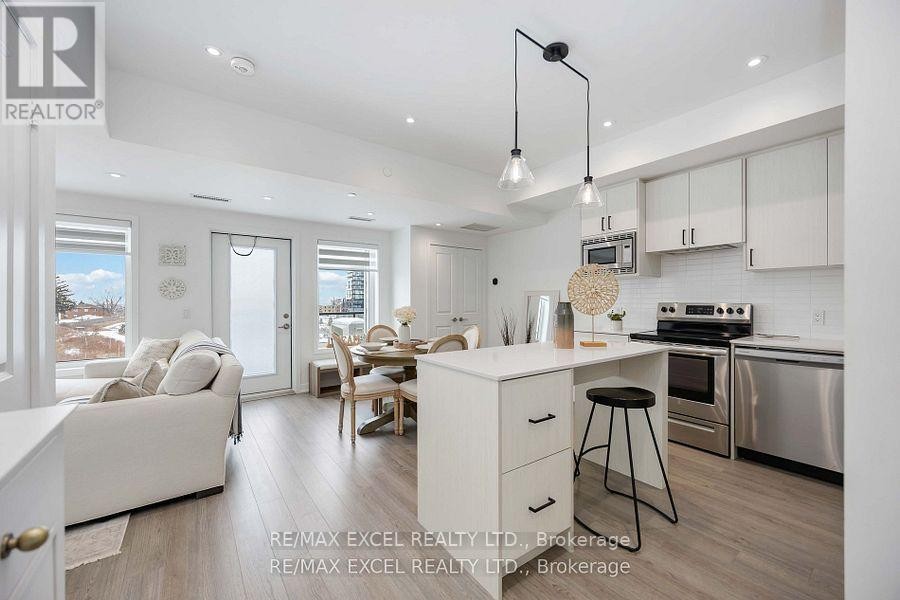 












208 - 155 DOWNSVIEW PARK BOULEVARD

,
Toronto (Downsview-Roding-CFB),




Ontario
M3K0E3


