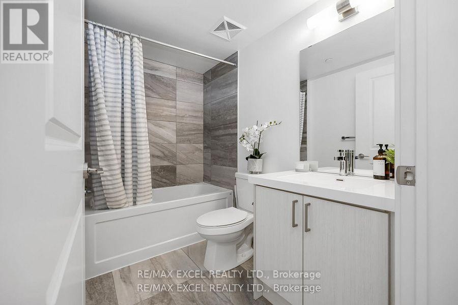












208 - 155 DOWNSVIEW PARK BOULEVARD

,
Toronto (Downsview-Roding-CFB),




Ontario
M3K0E3


