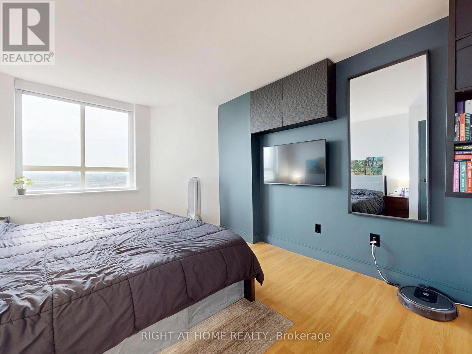 












1403 - 4205 SHIPP DRIVE

,
Mississauga (City Centre),




Ontario
L4Z2Y9

