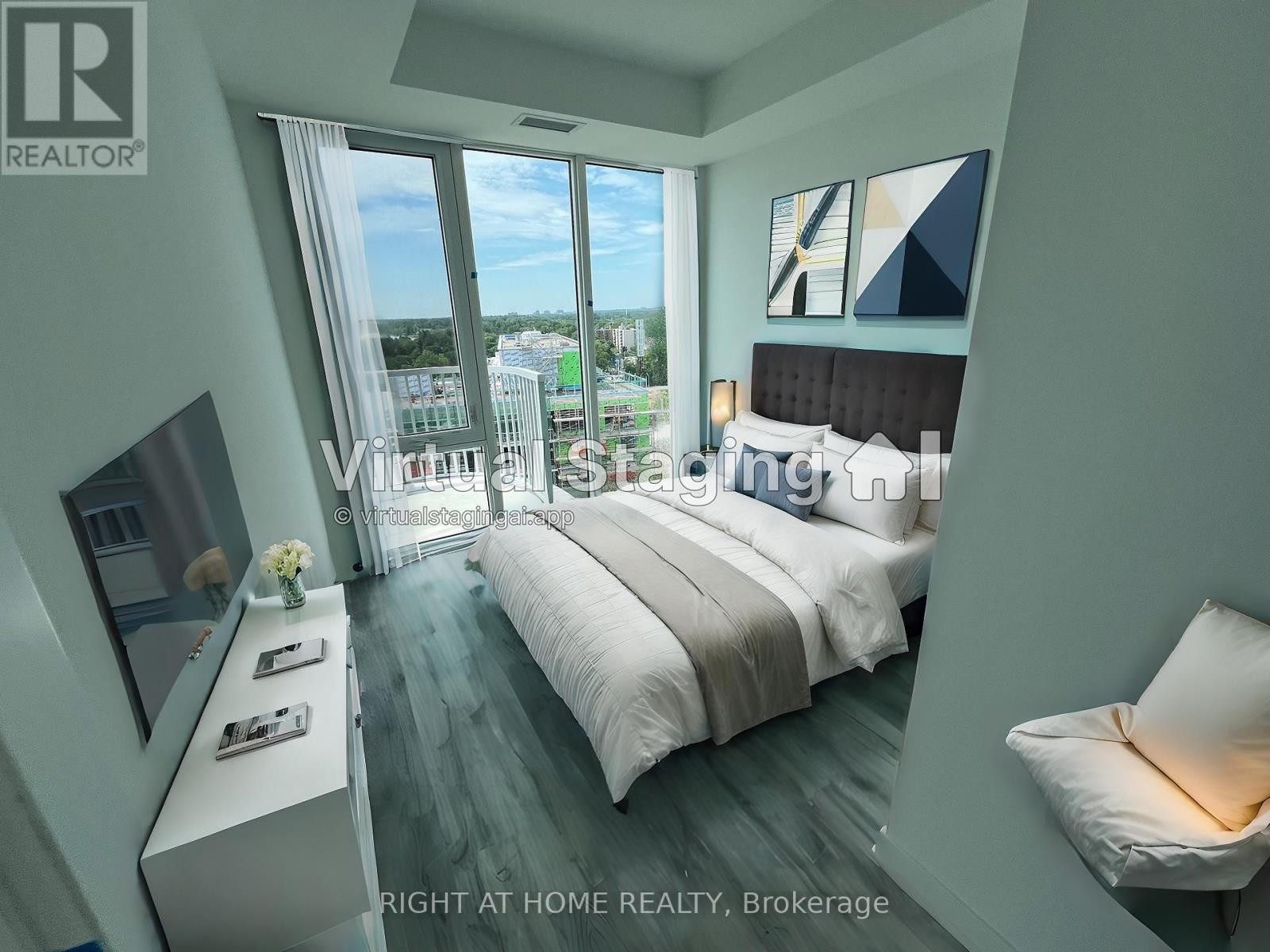 












1408 - 220 MISSINNIHE WAY

,
Mississauga (Port Credit),




Ontario
L5H0A9


