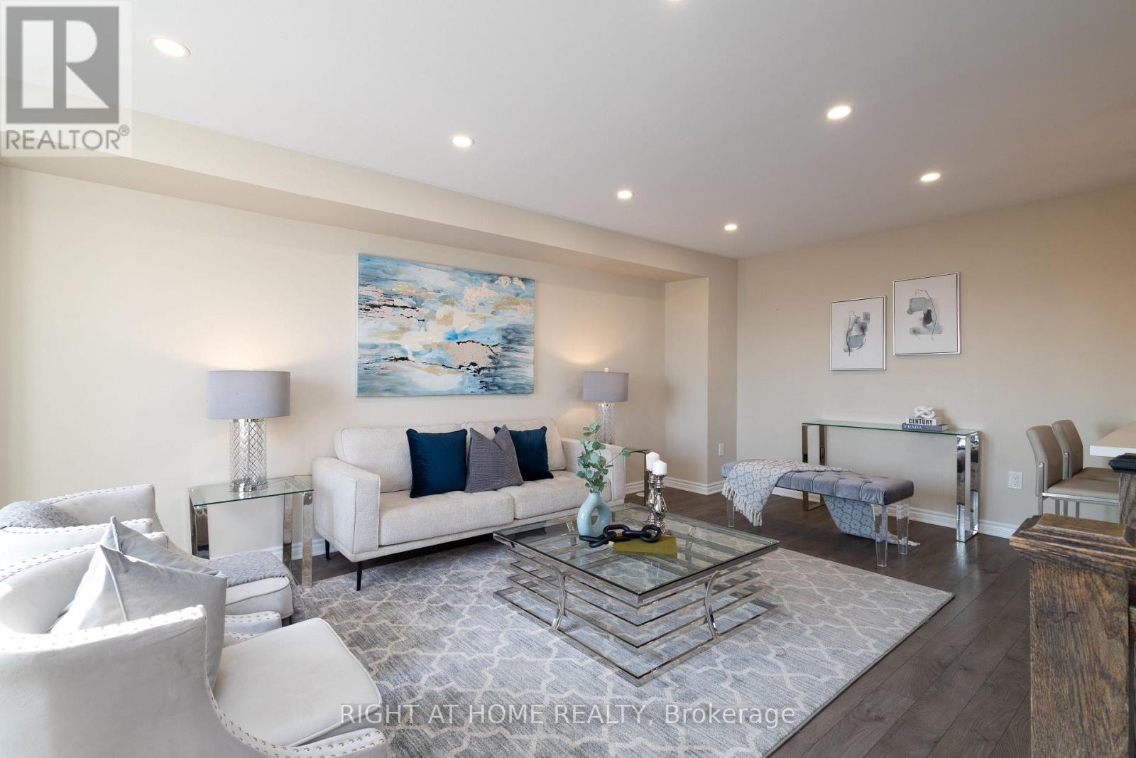 












105 BOND HEAD COURT

,
Milton (FO Ford),




Ontario
L9E1G6

