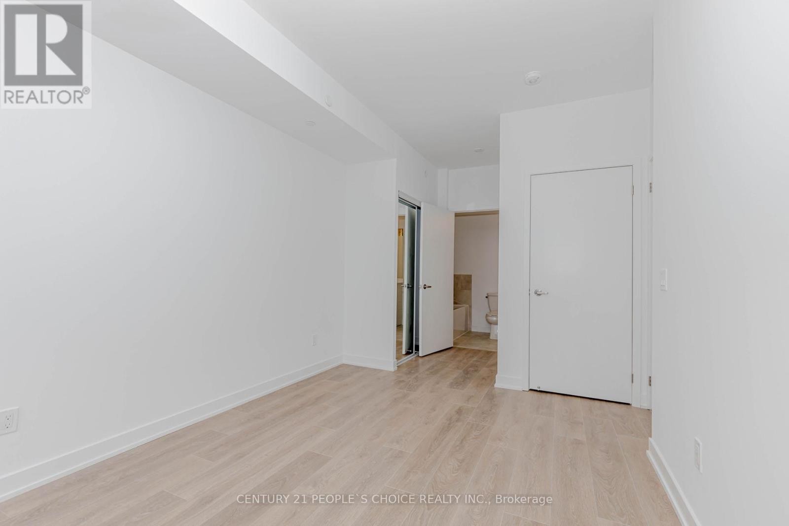 












1513 - 1035 SOUTHDOWN ROAD

,
Mississauga (Clarkson),




Ontario
L5J0A3

