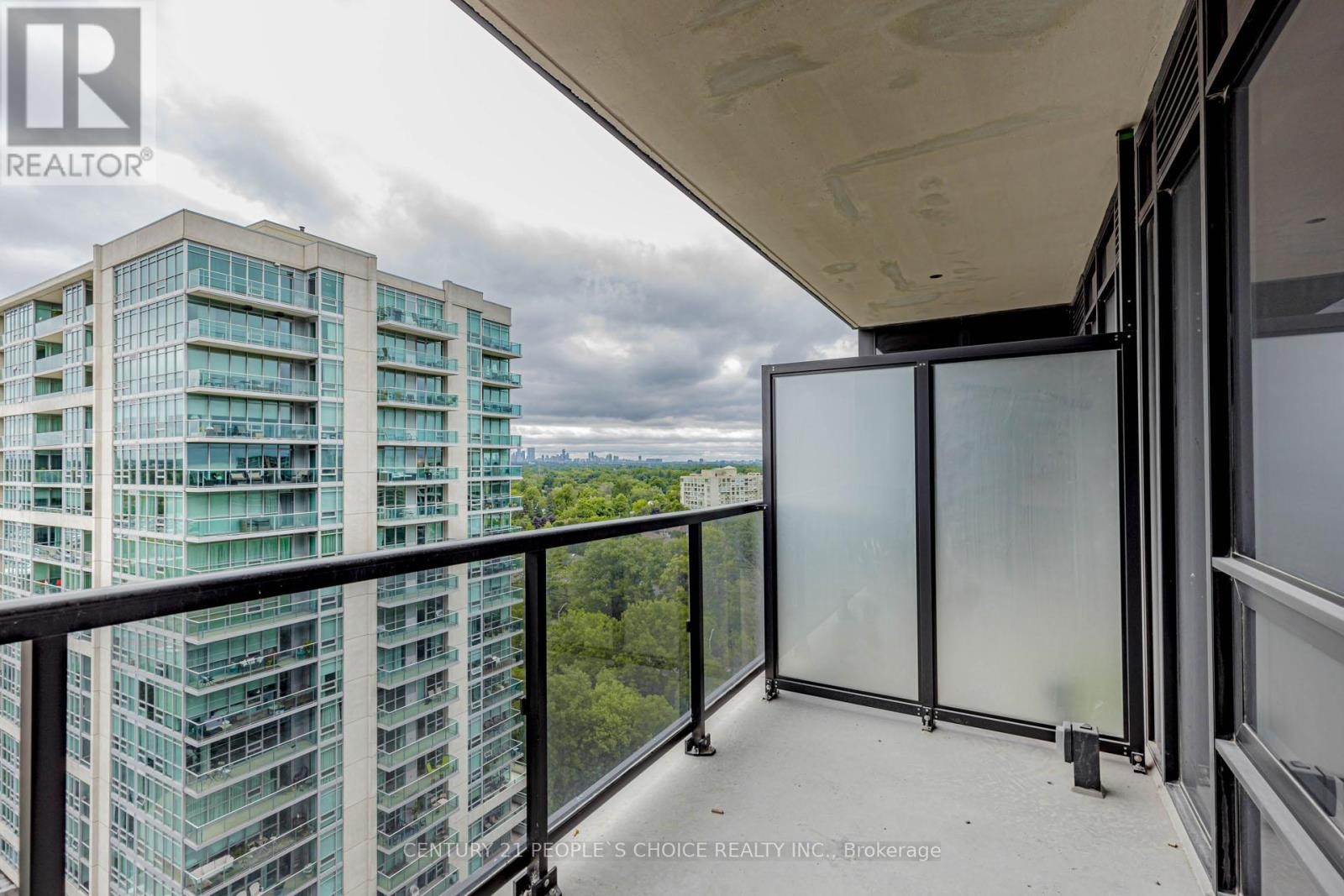












1513 - 1035 SOUTHDOWN ROAD

,
Mississauga (Clarkson),




Ontario
L5J0A3


