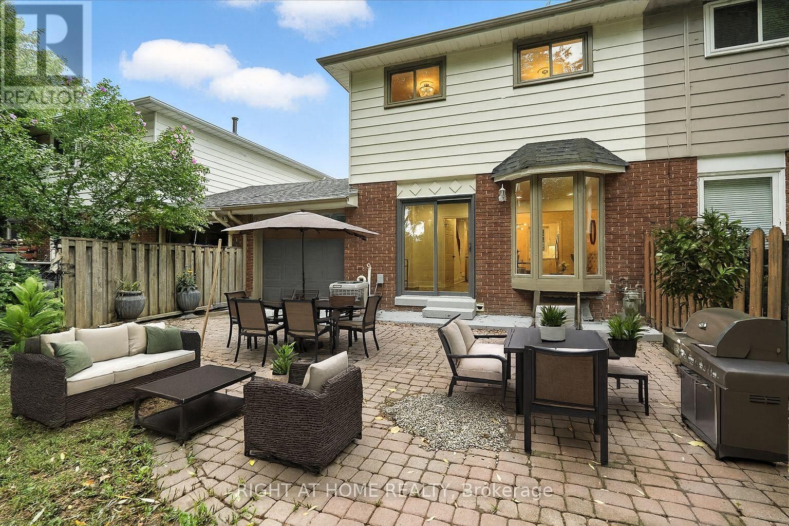 












413 ENFIELD ROAD

,
Burlington (LaSalle),




Ontario
L7T2X5

