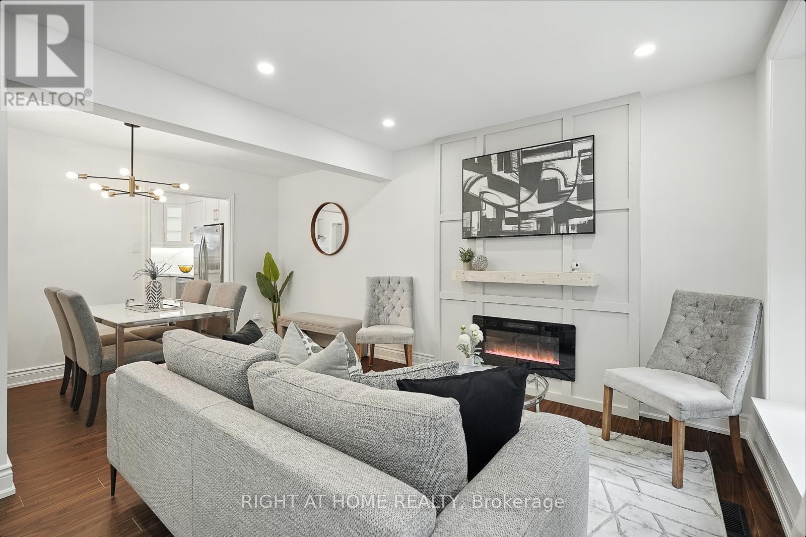 












413 ENFIELD ROAD

,
Burlington (LaSalle),




Ontario
L7T2X5

