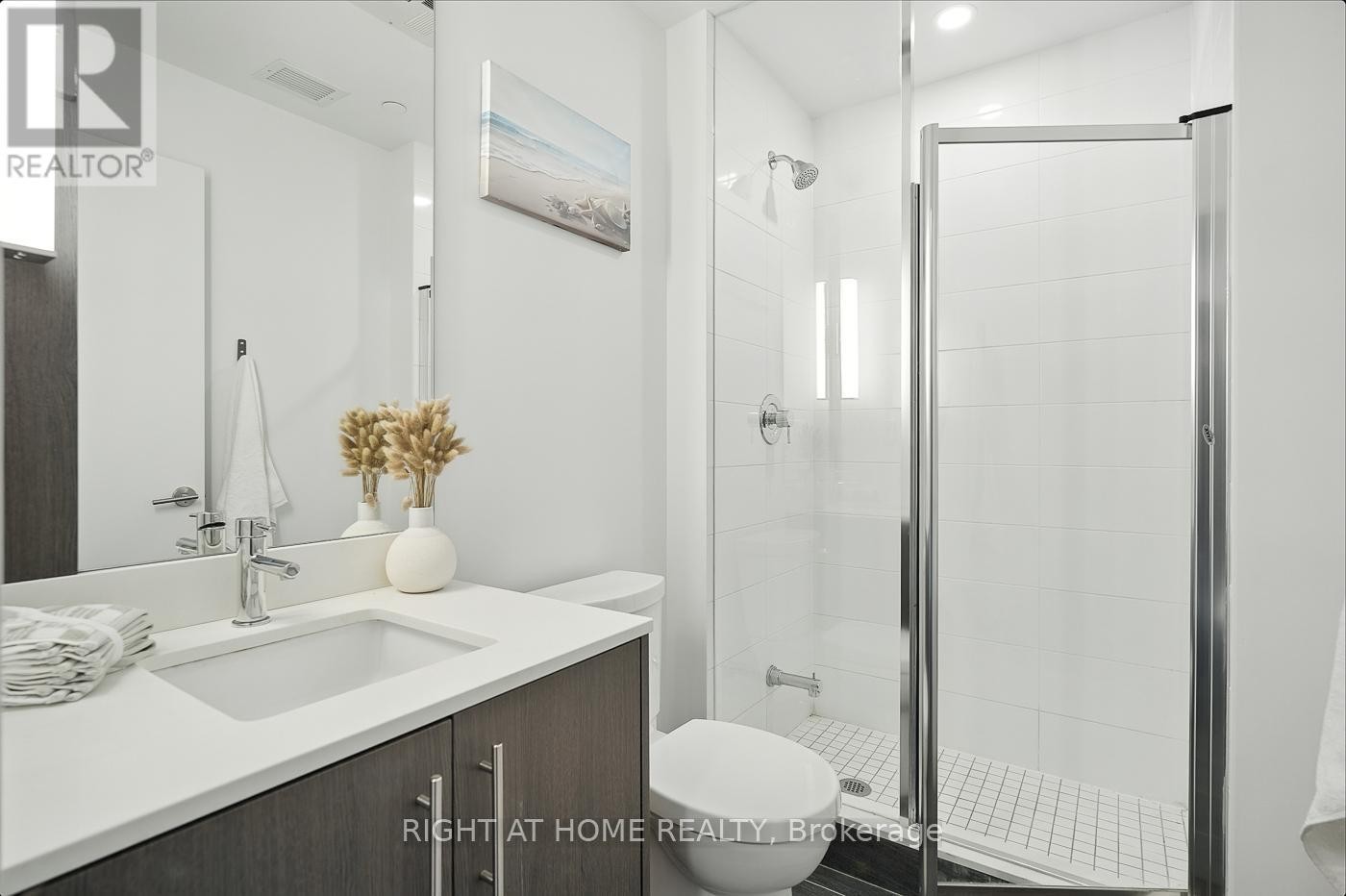 












215 VETERANS DRIVE S

,
Brampton (Northwest Brampton),




Ontario
L7A4S6


