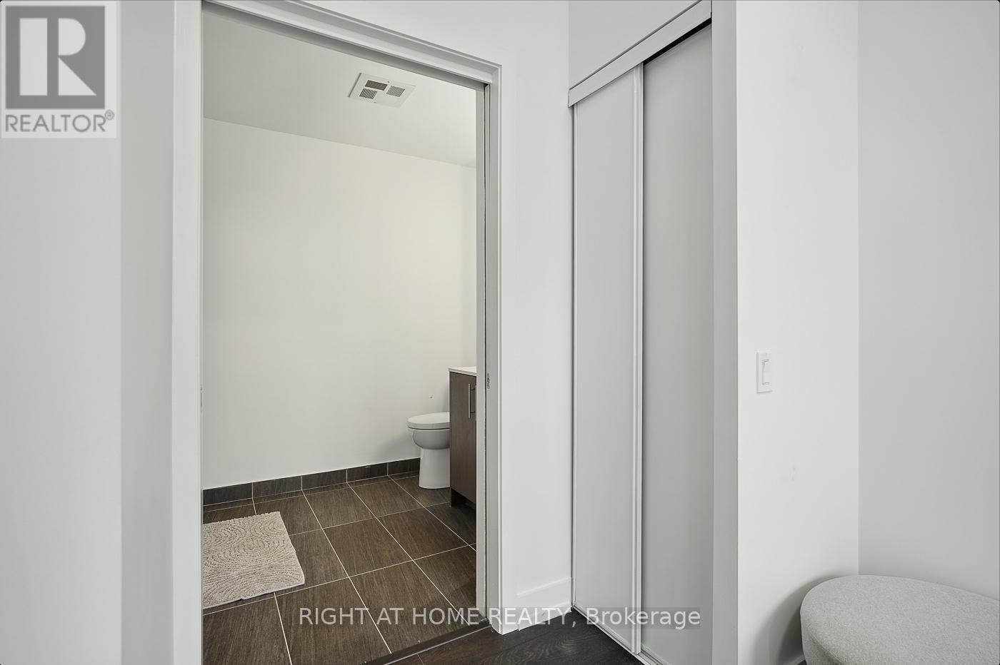 












215 VETERANS DRIVE S

,
Brampton (Northwest Brampton),




Ontario
L7A4S6

