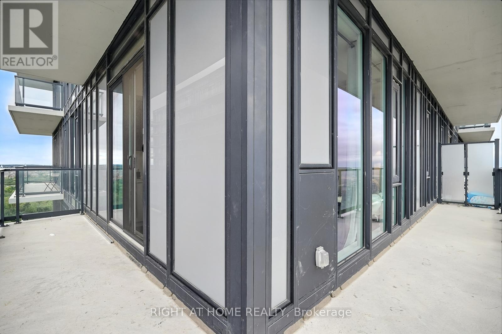 












215 VETERANS DRIVE S

,
Brampton (Northwest Brampton),




Ontario
L7A4S6


