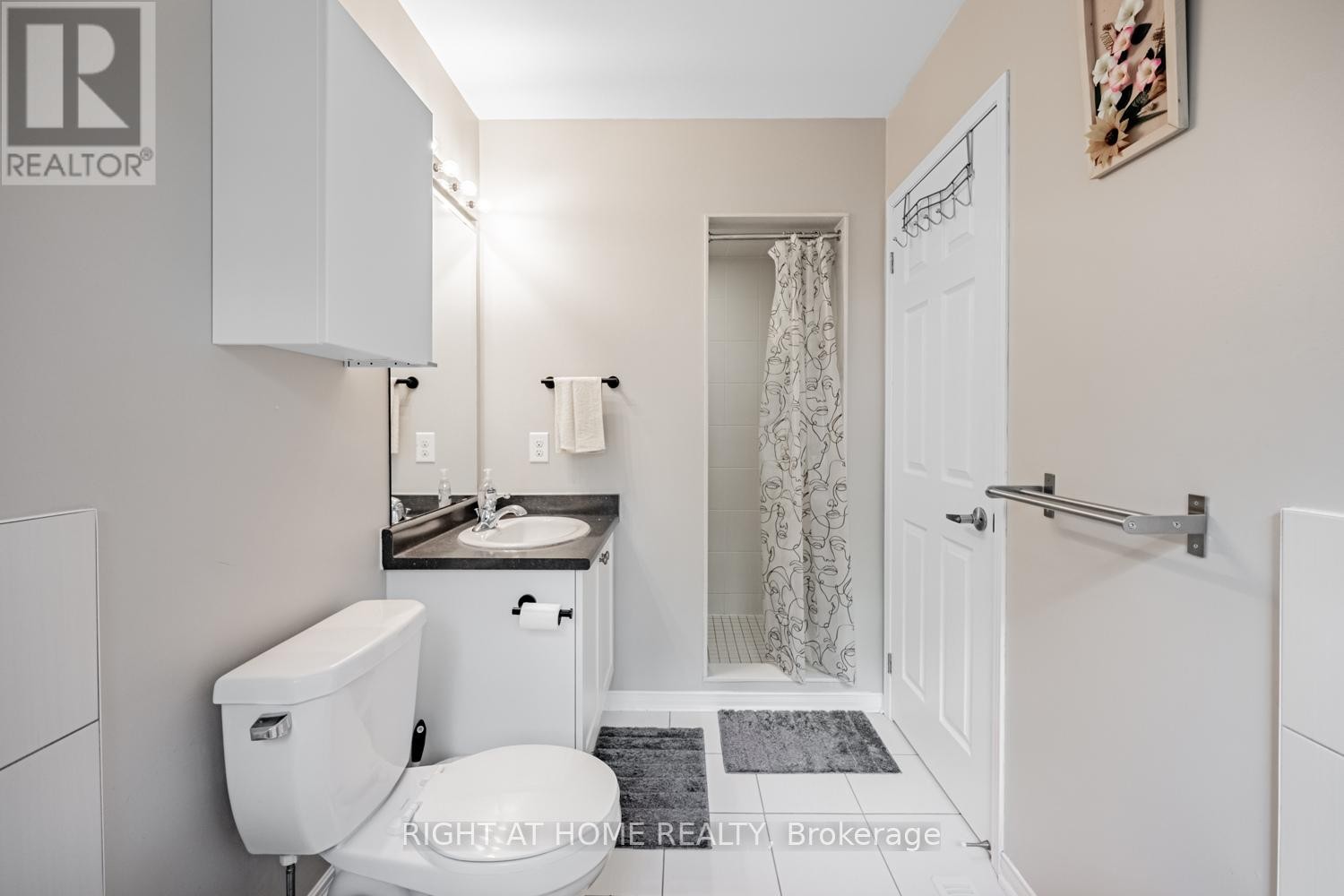 












33 PROMENADE TRAIL

,
Halton Hills (Georgetown),




Ontario
L7G0G8


