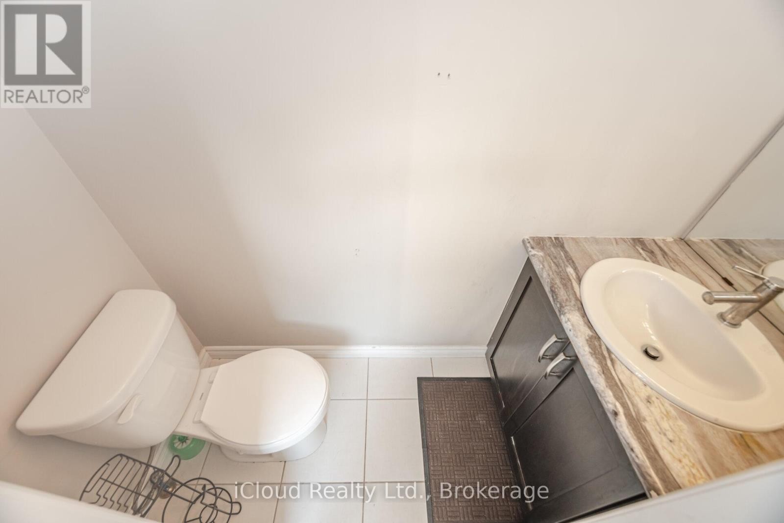 












91 - 445 ONTARIO STREET

,
Milton (TM Timberlea),




Ontario
L9T9K4

